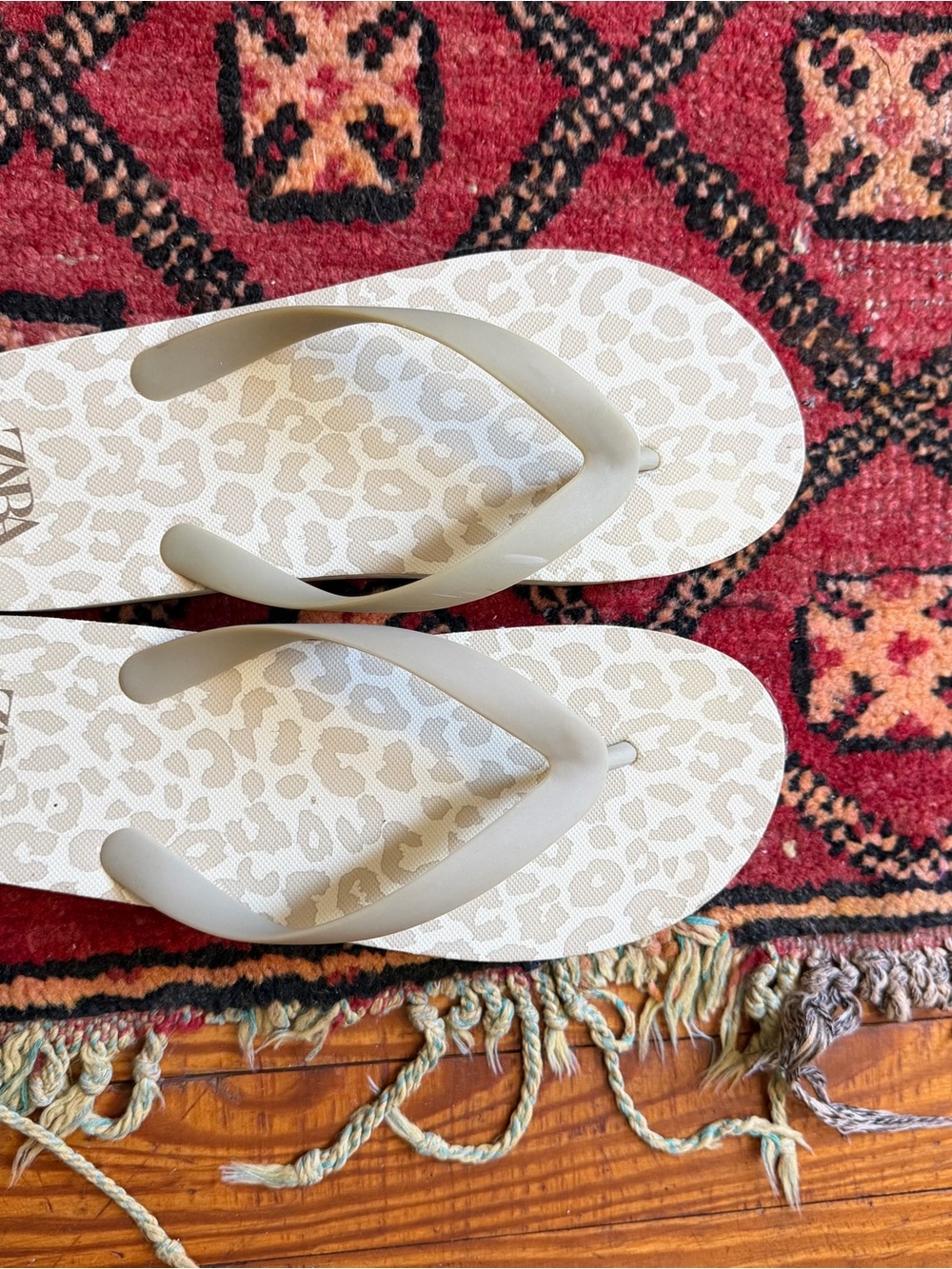 Zara Leopard Print Platform Flip Flop Sandals White & Tan